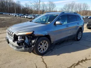 Jeep Cherokee LATITUDE 3.2L 6 2015