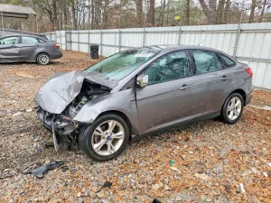 Ford Focus SE 2.0L 4 2014
