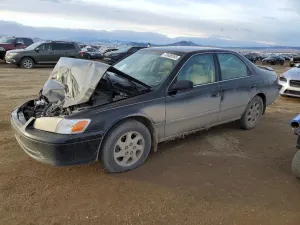 Toyota Camry CE 3.0L 6 2001