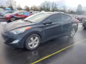 Hyundai Elantra GLS 1.8L 4 2013
