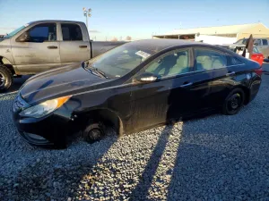 Hyundai Sonata SE 2.4L 4 2013