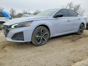 Nissan Altima SR 2.5L 4 2024
