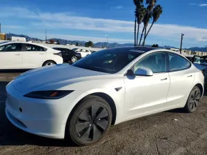 Tesla Model 3 2025