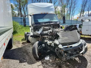 International RH Series 12.4L 6 2023