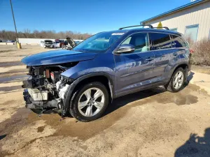 Toyota Highlander LIMITED 3.5L 6 2017
