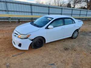 Toyota Corolla BASE 1.8L 4 2011
