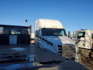 Freightliner Cascadia 14.8L 6 2023