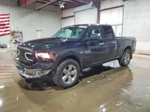 RAM 1500 SLT 5.7L 8 2015