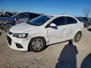 Chevrolet Aveo (Sonic) LS 1.8L 4 2017