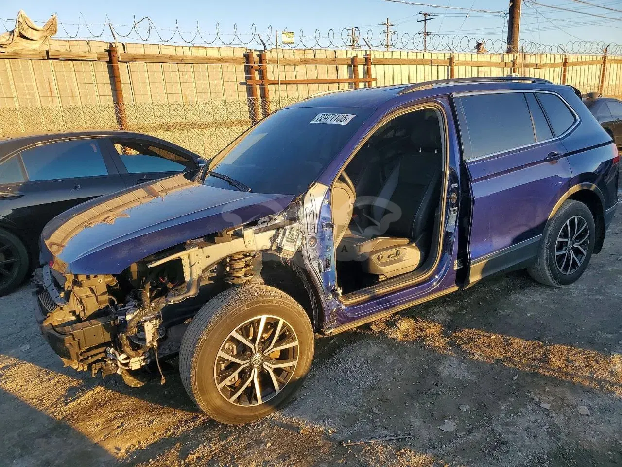 Volkswagen Tiguan SE 2.0L 4 2021