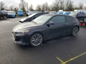 Hyundai Veloster BASE 2.0L 4 2020
