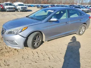 Hyundai Sonata SE 2.4L 4 2016