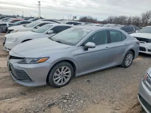 Toyota Camry LE 2.5L 4 2023