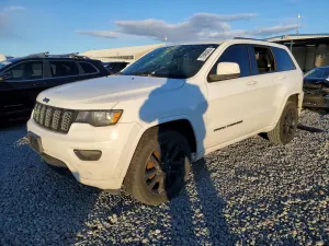 Jeep Grand Cherokee LAREDO 3.6L 6 2017