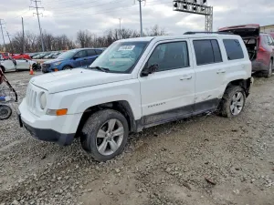 Jeep Patriot LATITUDE 2.4L 4 2014