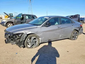 Hyundai Elantra SEL SPORT 2.0L 4 2025