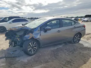 Nissan Versa SV 1.6L 4 2021