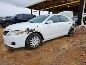 Toyota Camry BASE 2.5L 4 2010