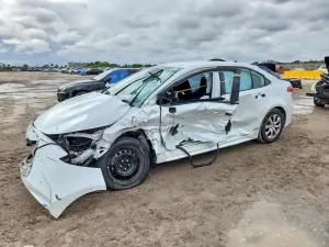 Toyota Corolla LE 1.8L 4 2022