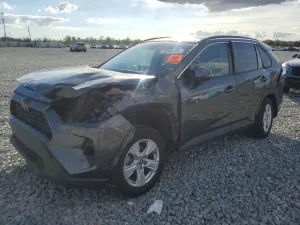 Toyota Rav4 XLE 2.5L 4 2021