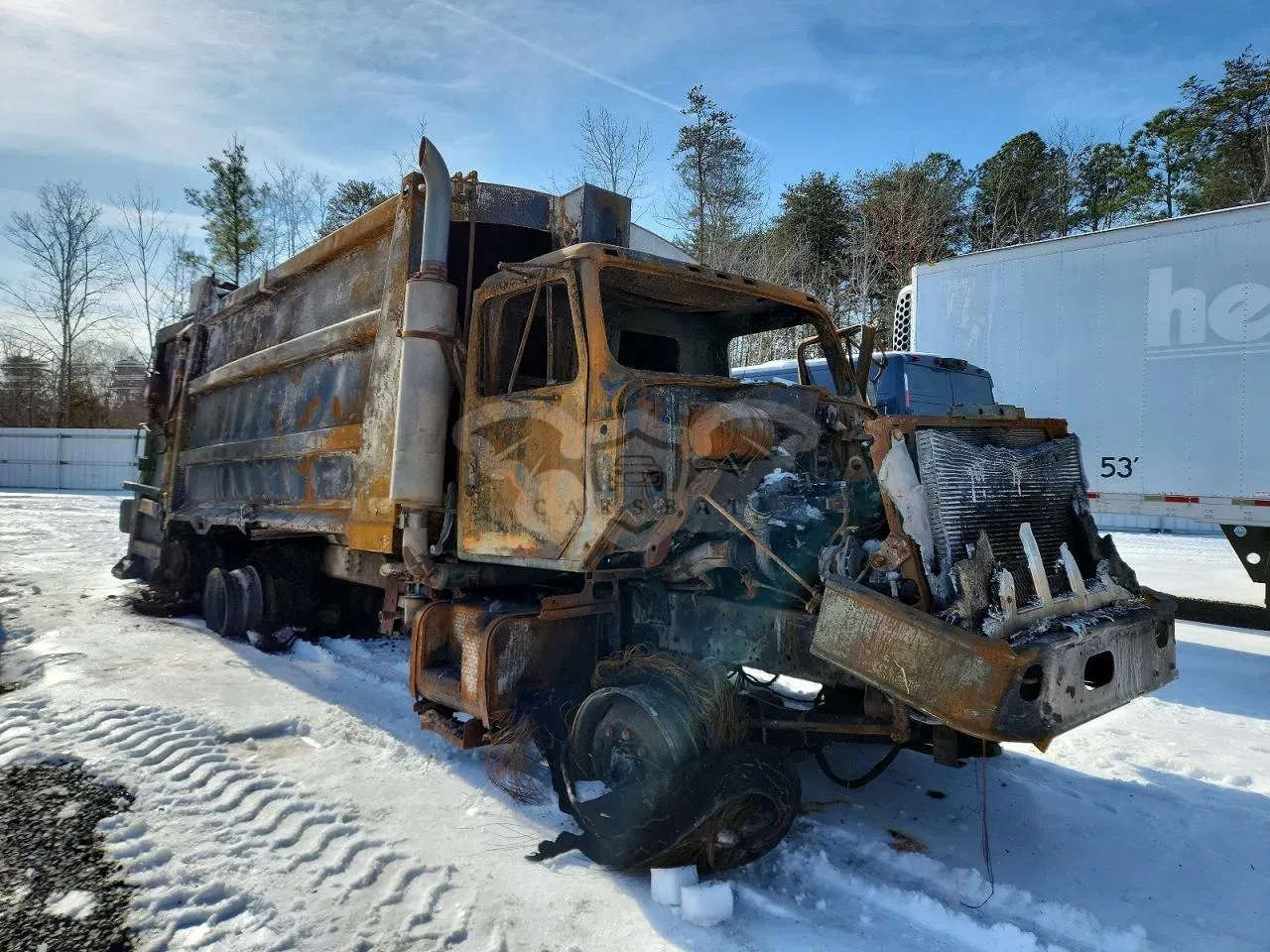 International 1000 / 2000 Series 10.8L 6 1997