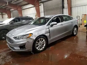 Ford Fusion SE 1.5L 4 2020
