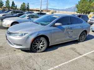 Chrysler 200 LIMITED 2.4L 4 2015