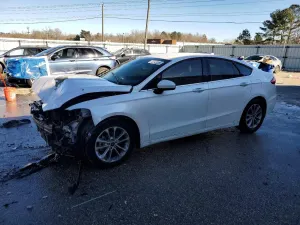 Ford Fusion SE 1.5L 4 2020