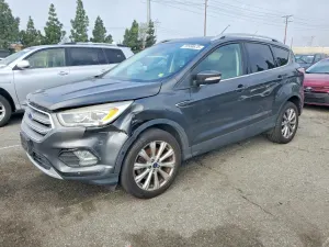 Ford Escape TITANIUM 2.0L 4 2017