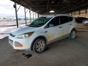 Ford Escape S 2.5L 4 2013