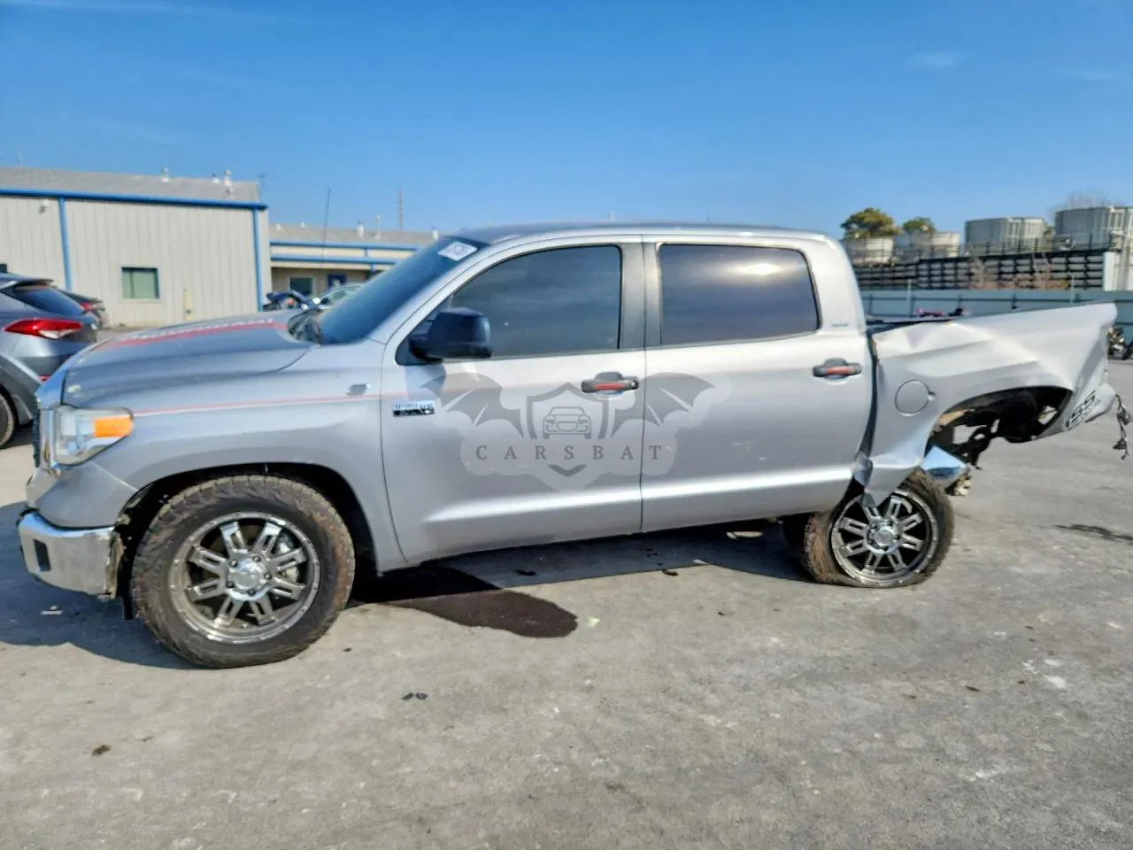 Toyota Tundra CREWMAX SR5 5.7L 8 2014