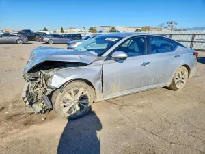 Nissan Altima SV 2.5L 4 2022