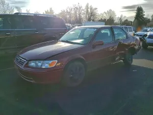 Toyota Camry CE 2.2L 4 2001