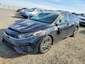 Kia Cerato / Forte / K3 GT LINE 2 L 4 2023