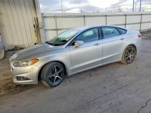 Ford Fusion SE 1.6L 4 2013