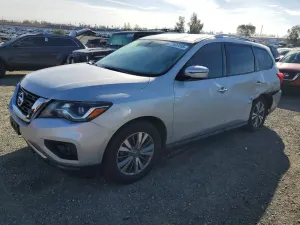 Nissan Pathfinder S 3.5L 6 2019