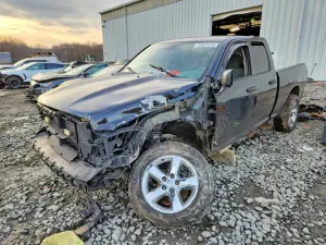 RAM 1500 ST 5.7L 8 2015