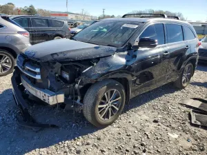 Toyota Highlander SE 3.5L 6 2018