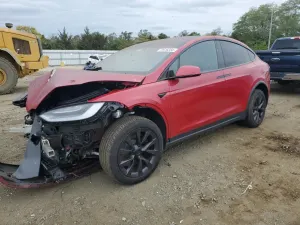 Tesla Model X 2022