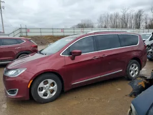 Chrysler Pacifica TOURING L PLUS 3.6L 6 2017