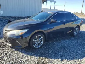 Toyota Camry LE 2.5L 4 2017