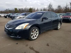 Nissan Altima BASE 2.5L 4 2010