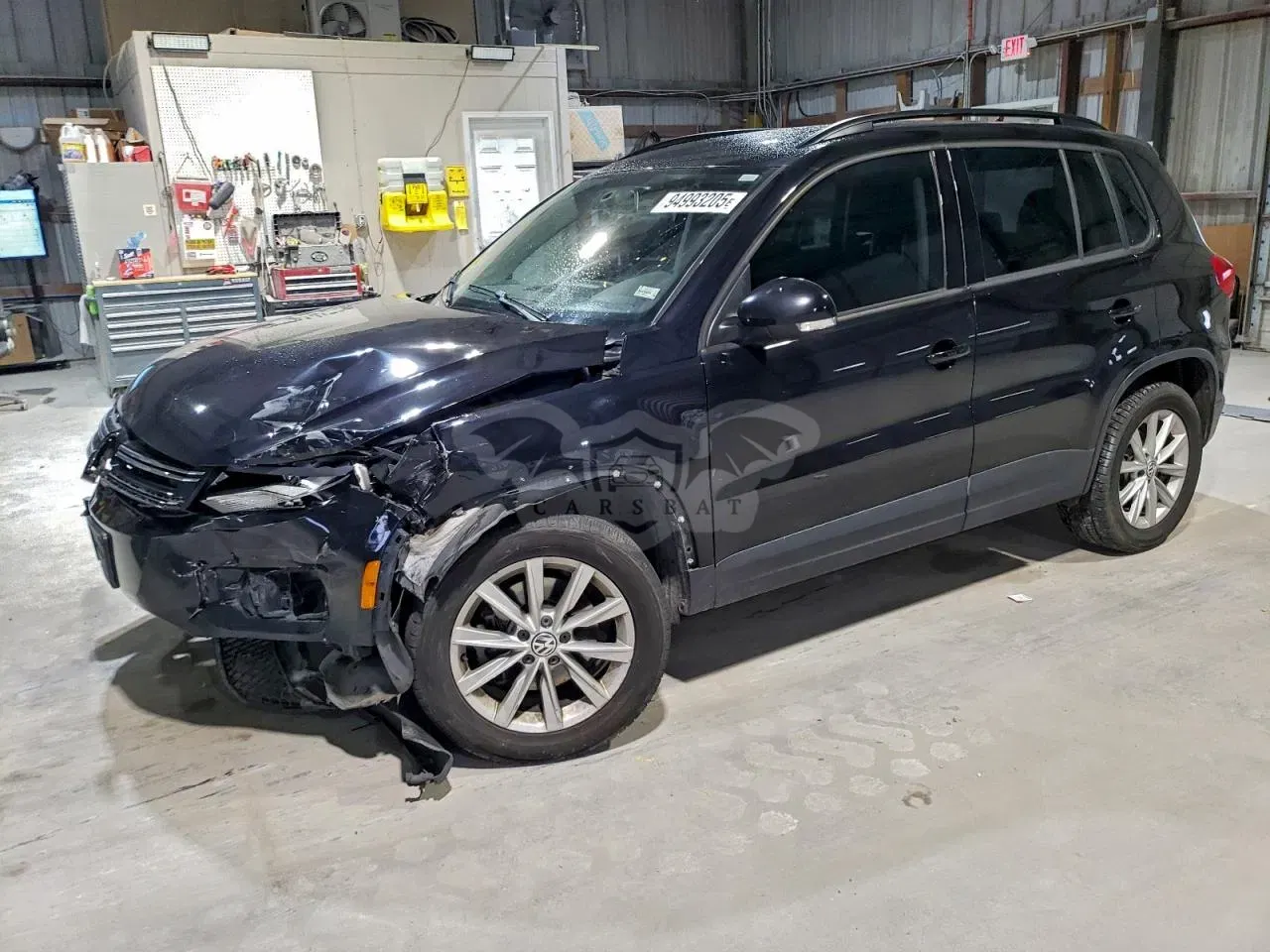 Volkswagen Tiguan S 2.0L 4 2017