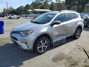 Toyota Rav4 XLE 2.5L 4 2016