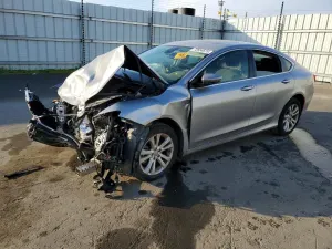 Chrysler 200 LIMITED 2.4L 4 2015