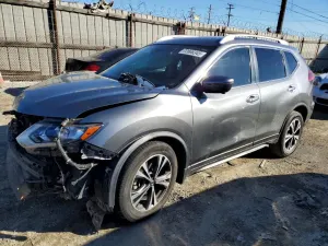 Nissan Rogue S 2.5L 4 2020