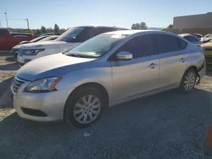 Nissan Sentra S 1.8L 4 2015