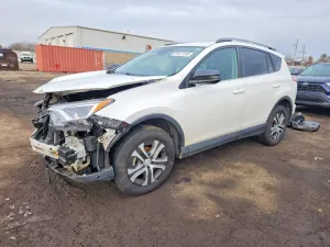 Toyota Rav4 LE 2.5L 4 2017