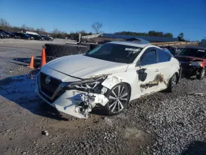 Nissan Altima SR 2.5L 4 2019