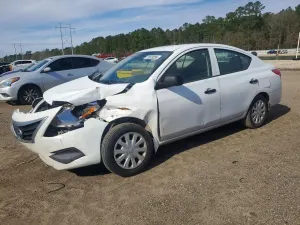 Nissan Versa S 1.6L 4 2015